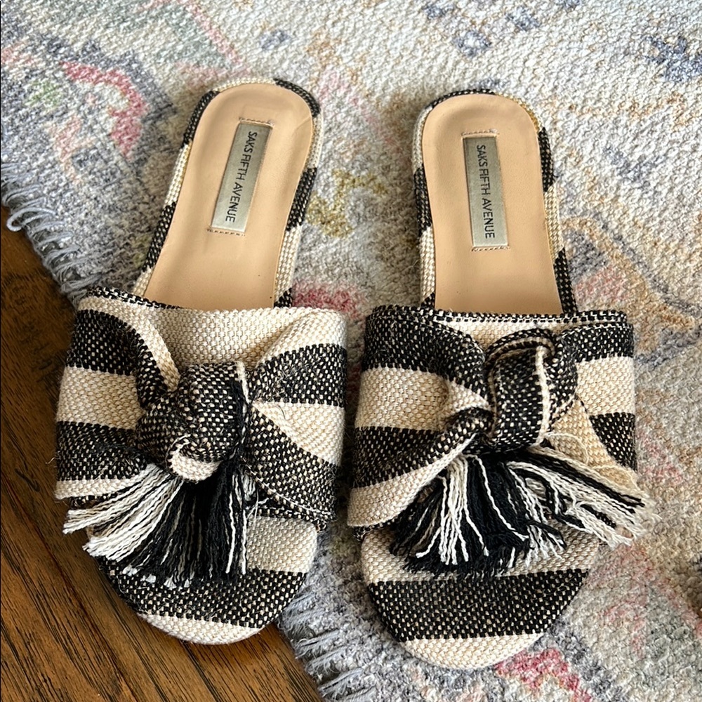 Saks Fifth Avenue Black and Cream Sandals with Tassel Detail